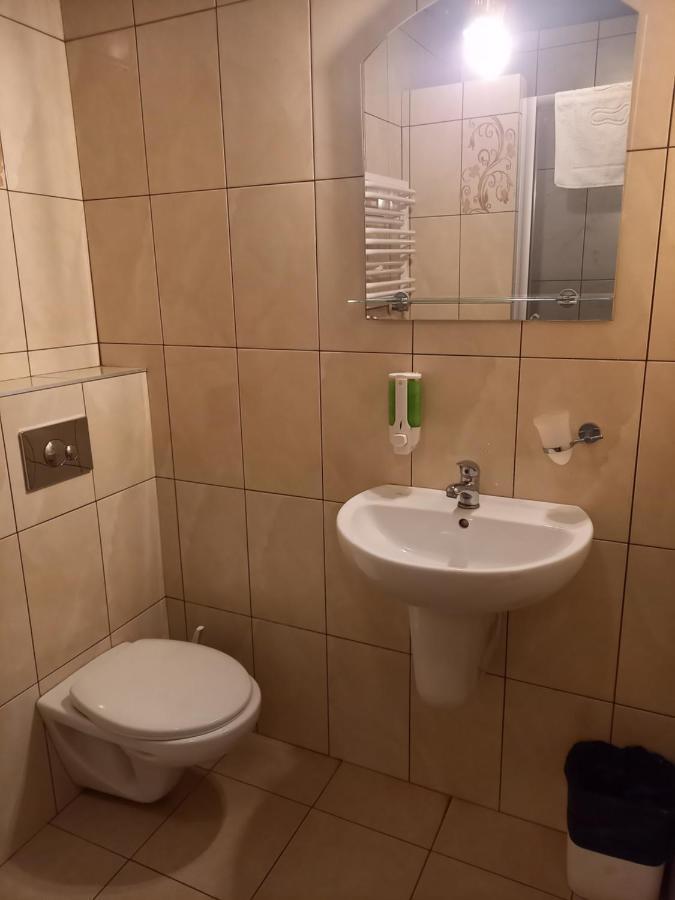Dworek Staropolski Posen Exterior foto