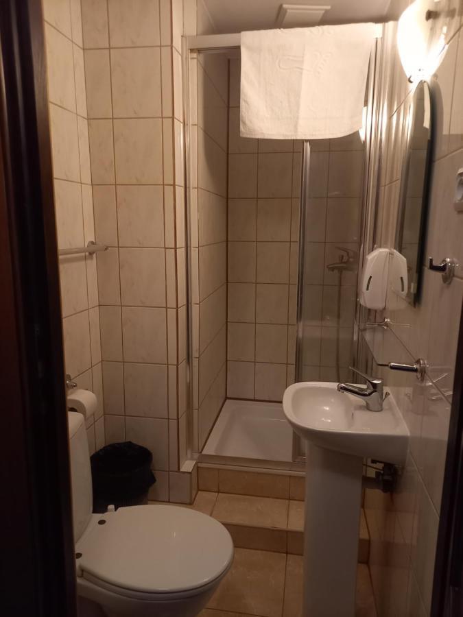 Dworek Staropolski Posen Exterior foto